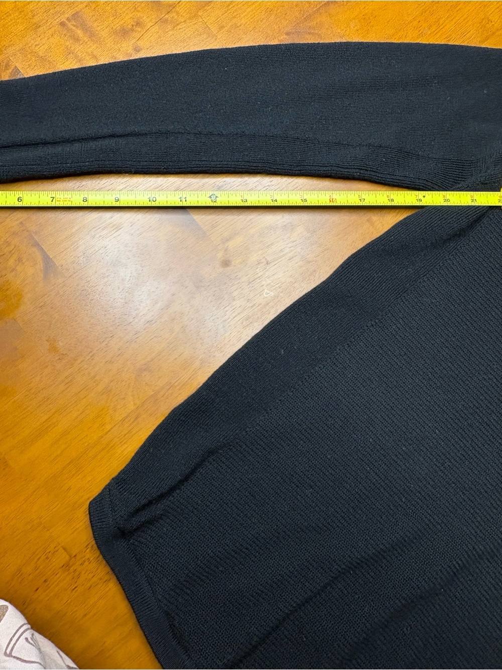 Lululemon Women’s Black 100% Merino Wool Long Sleeve Crew Neck Thumbhole Size M - Picture 5 of 7